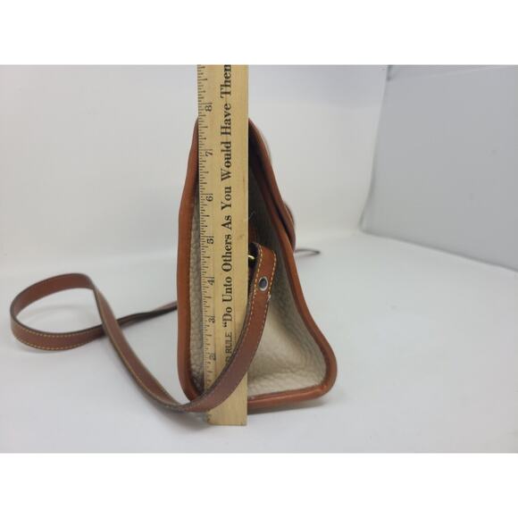 Vtg 90s Dooney Bourke Cream Brown All Weather Leather Crossbody Purse Turnlock - Picture 14 of 16